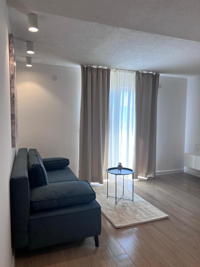 Apartment Nadalina Rogoznica  Extérieur photo